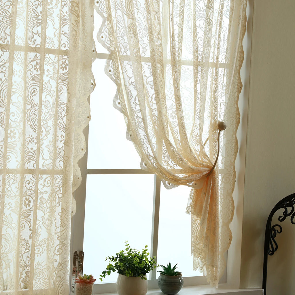 Rideau court pour chambre
