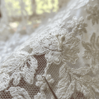 Rideau en dentelle ancienne Veloria